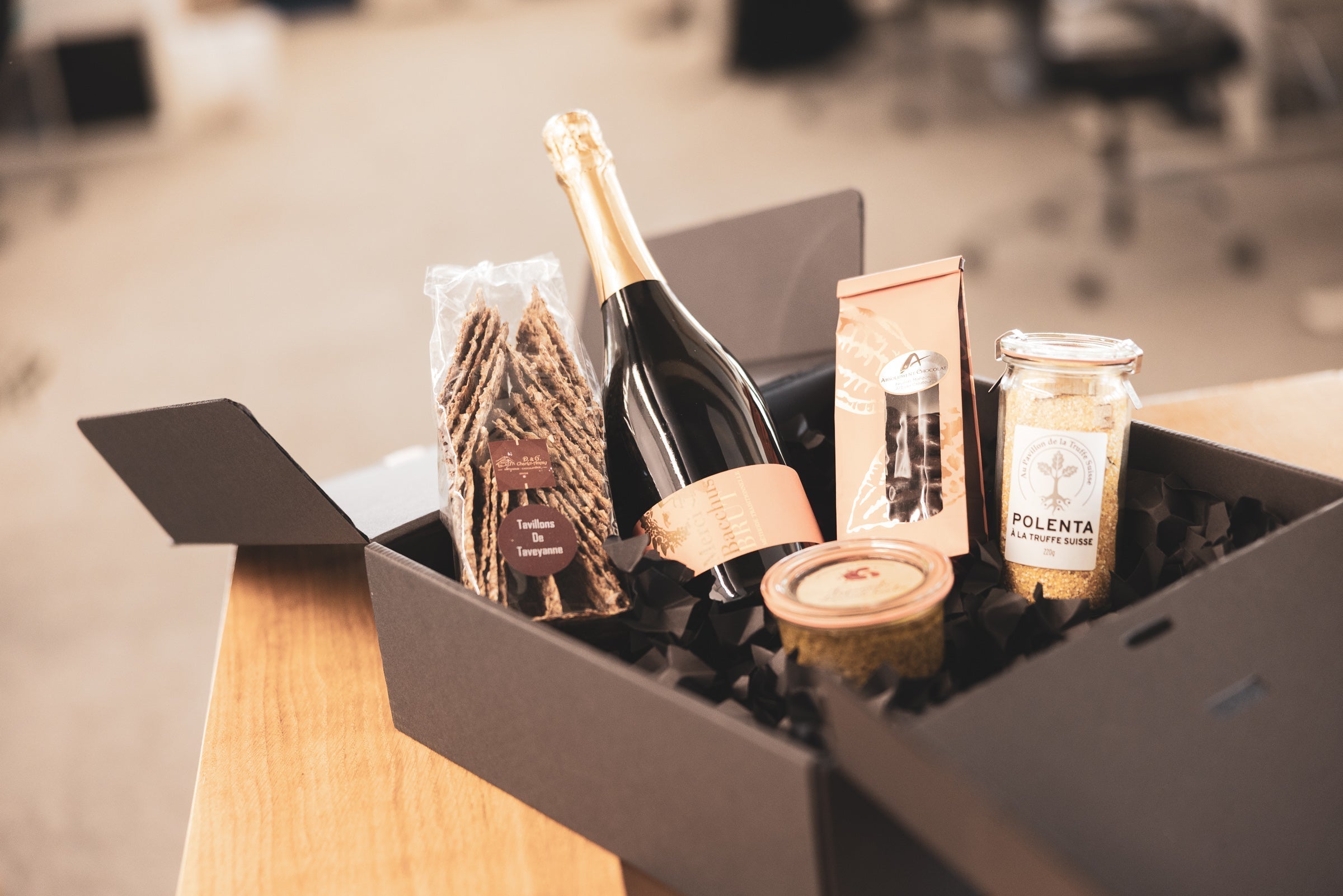 SWISS GIFT SELECTION célèbre ses 15 ans et annonce une année 2025 fructueuse avec 50'000 cadeaux d'affaires écoulés